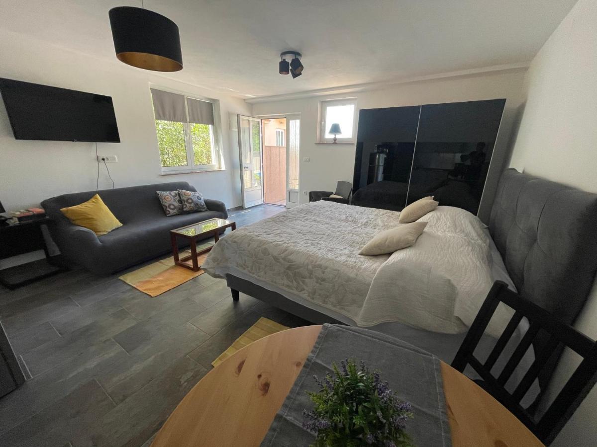 Apartments Villa Antonia Jadranovo Εξωτερικό φωτογραφία