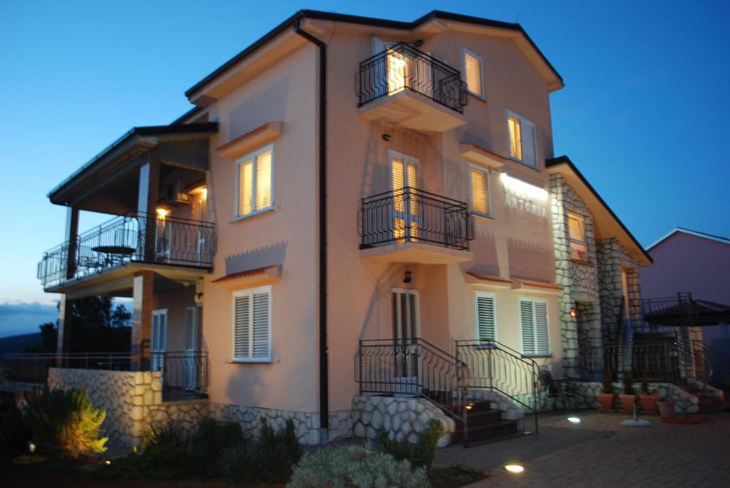Apartments Villa Antonia Jadranovo Εξωτερικό φωτογραφία